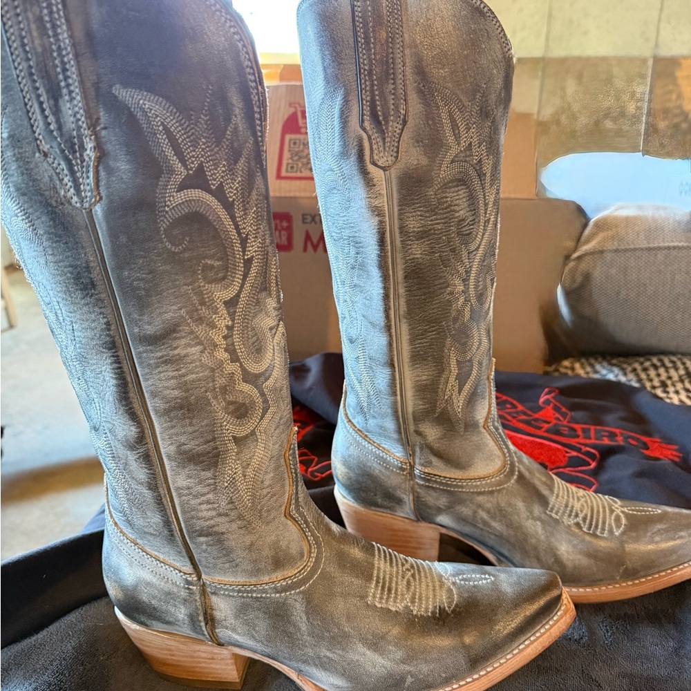 Freebird by Steven Gray Embroidered Leather Western Heeled Boots - Picture 3 of 8